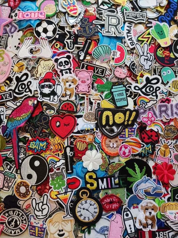 10 IRON on patches, randomly selected patch lot_ Mystery grab bag, surprise assortment of appliques